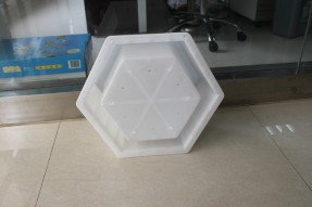 什么樣的六角塊護坡模具質量才好？